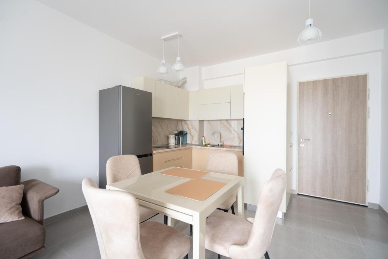 Apartment In The Village With A Sea View Vlore Exterior photo