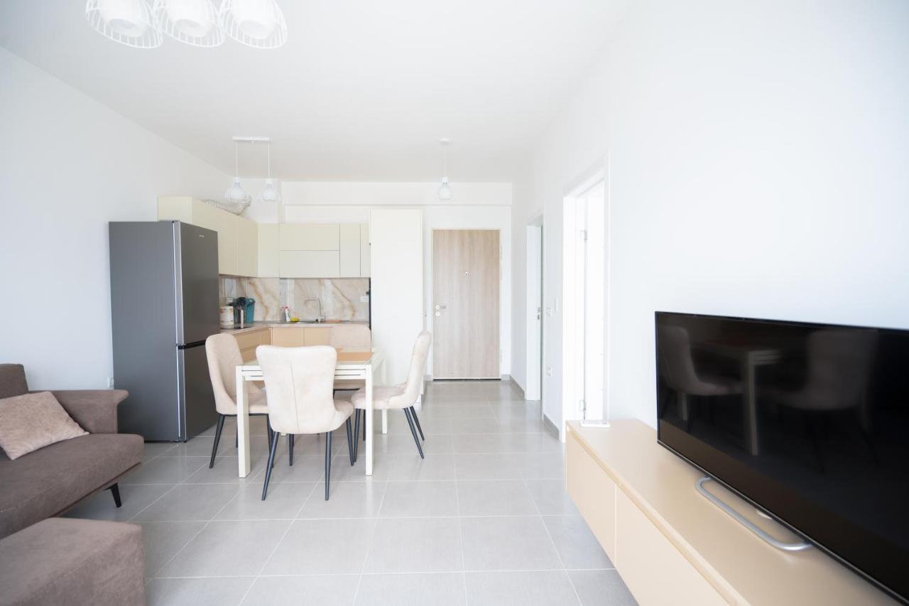 Apartment In The Village With A Sea View Vlore Exterior photo